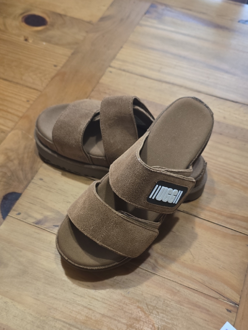 NEW!!!Women's Size 7 UGG Brown Suede Platform Slide Sandals for Women